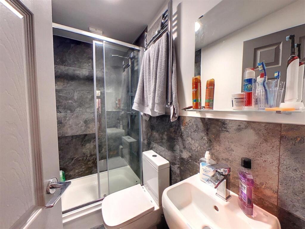 Screenshot 2024-10-0