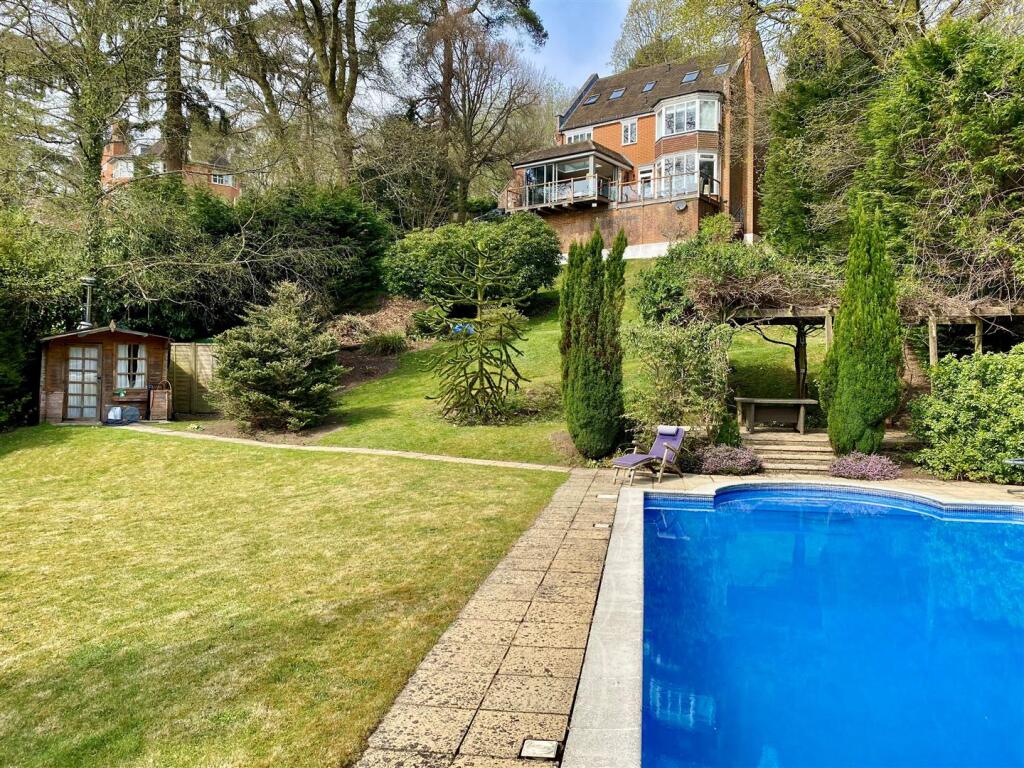 Middle Coppice - Long portrait rear.jpg