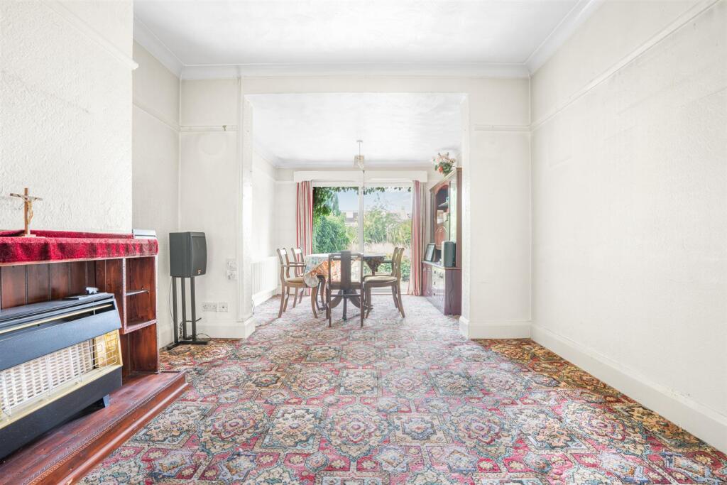 Living Room / Dining Room