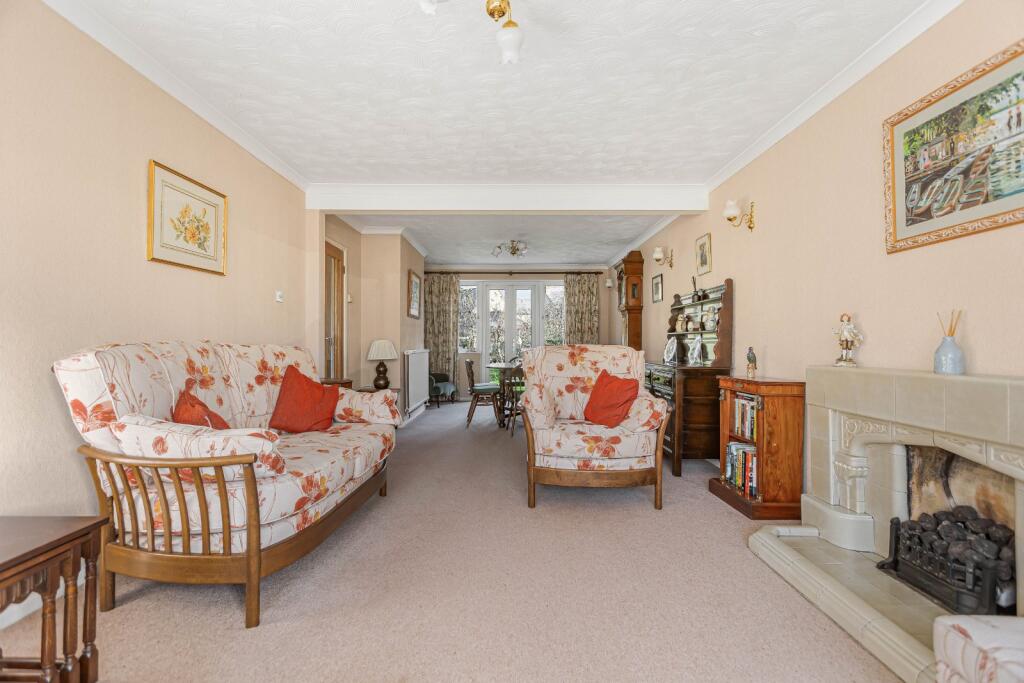 Living/Dining Room