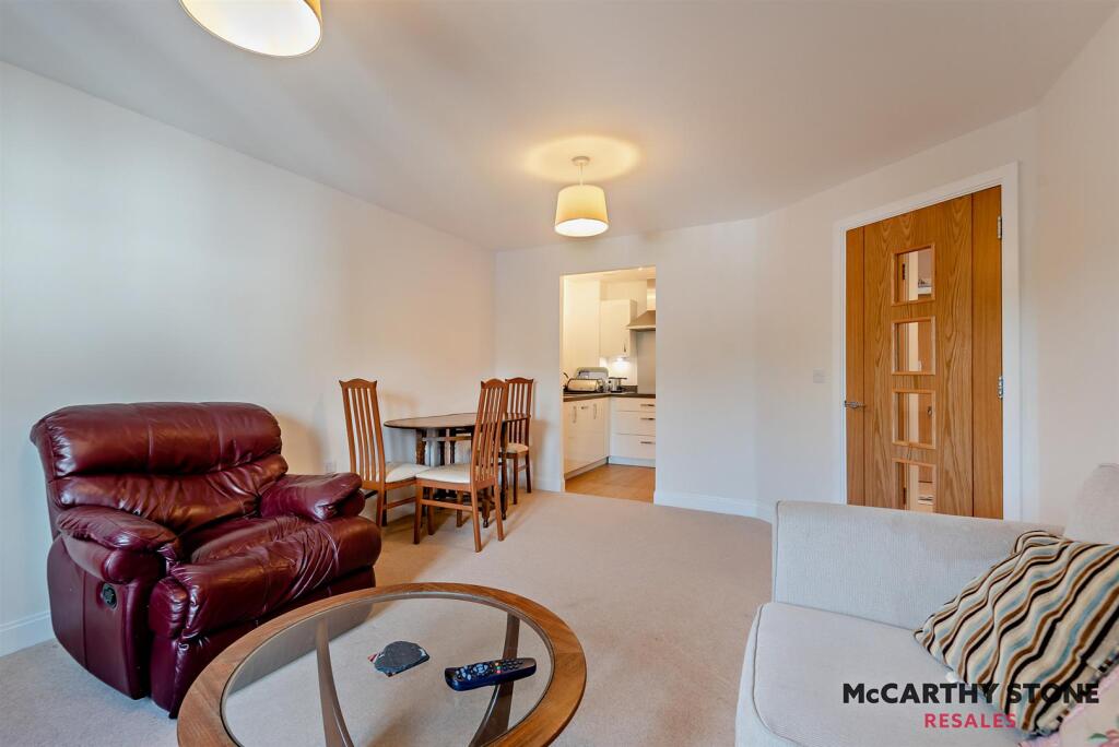 8614547-interior14-800.jpg
