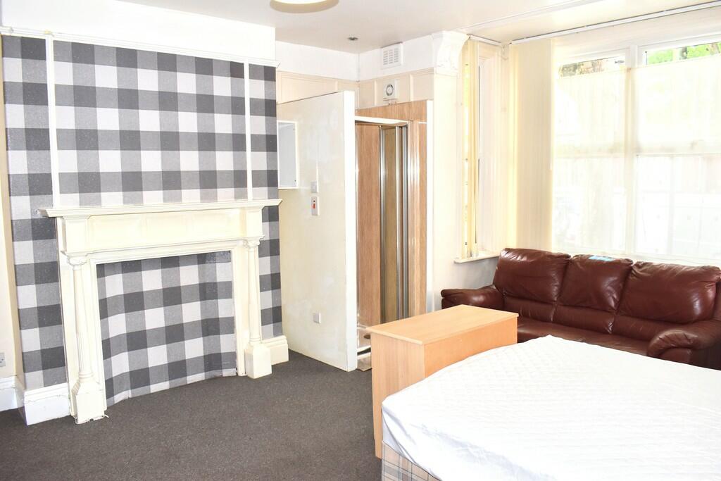 Linden Grove, Fallowfield, Manchester