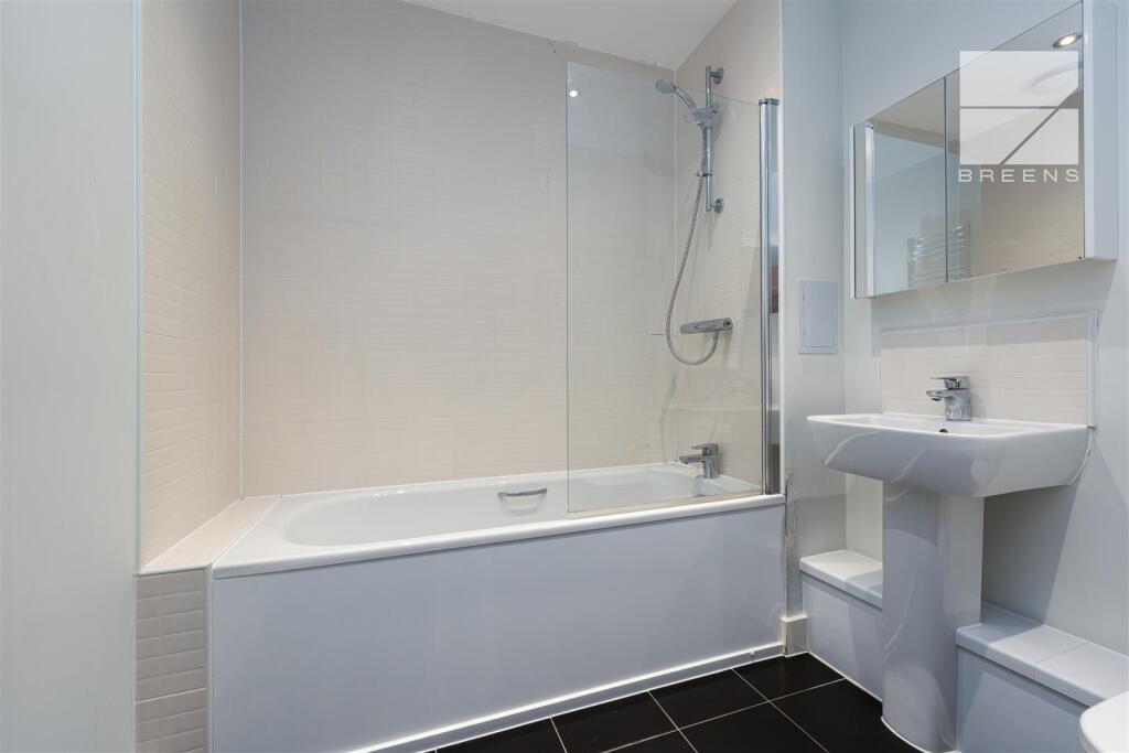 Flat 51 Furrow House_0017.jpg