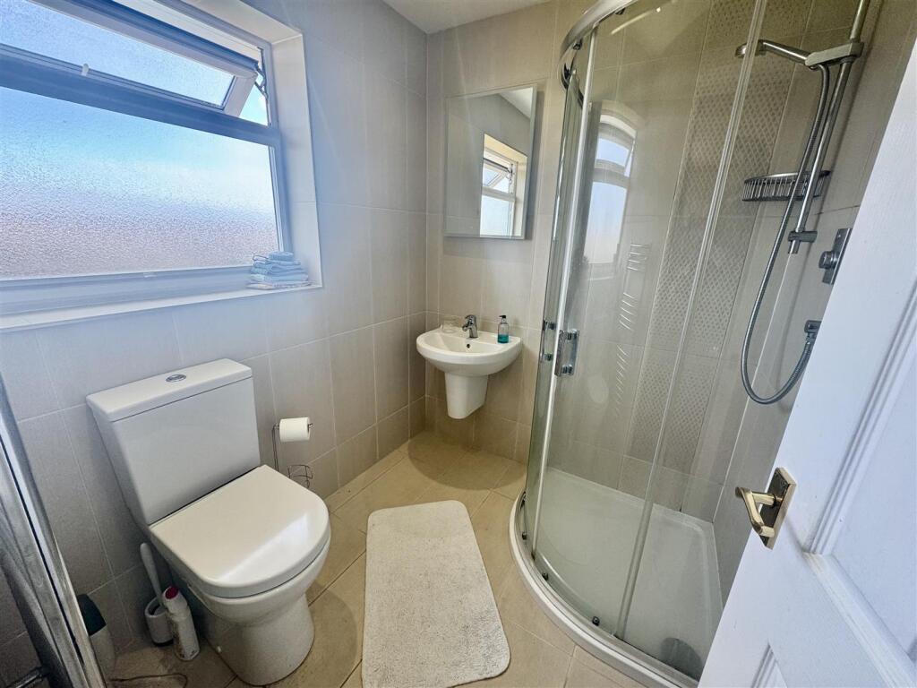 ENSUITE SHOWER ROOM