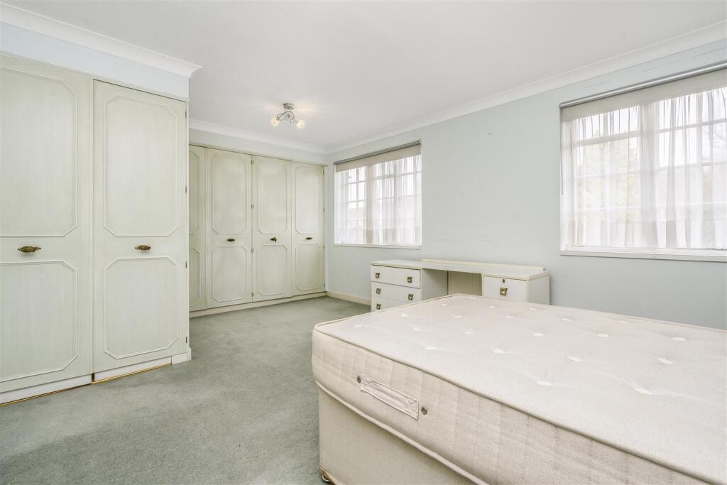 Davidson Frost-Wellings, DFW, Sunningdale Close, S