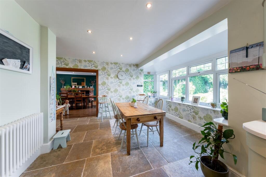 172 Swanlow Lane-007.jpg