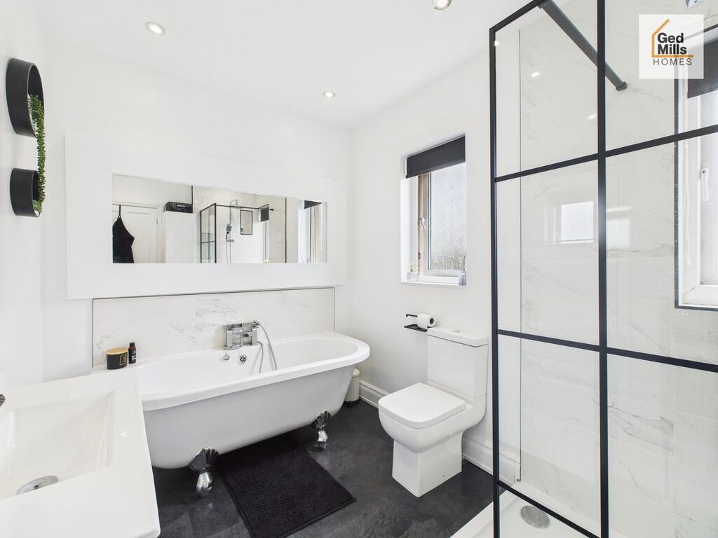 CAM04261G0-PR0067...