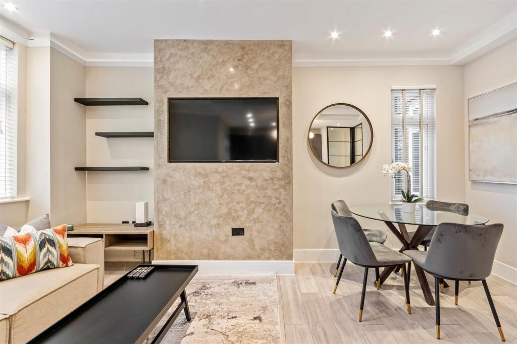 Open plan Kitchen/Living/Dining