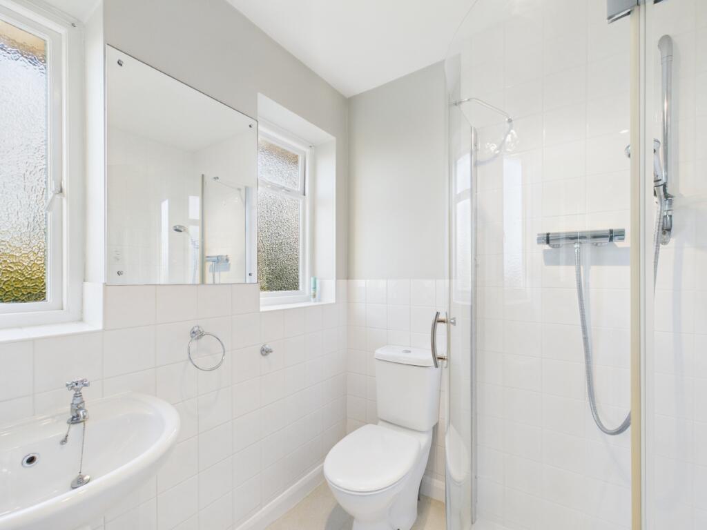 CAM03293G0-PR0250-STILL026