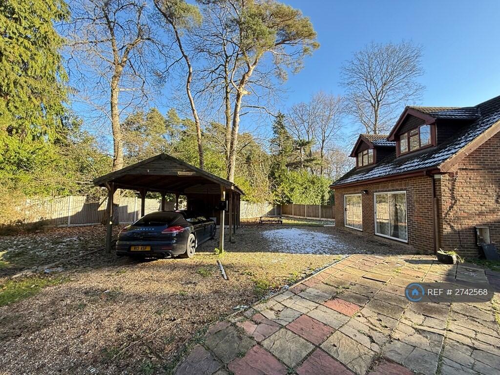 Coronation Road, Ascot, SL5