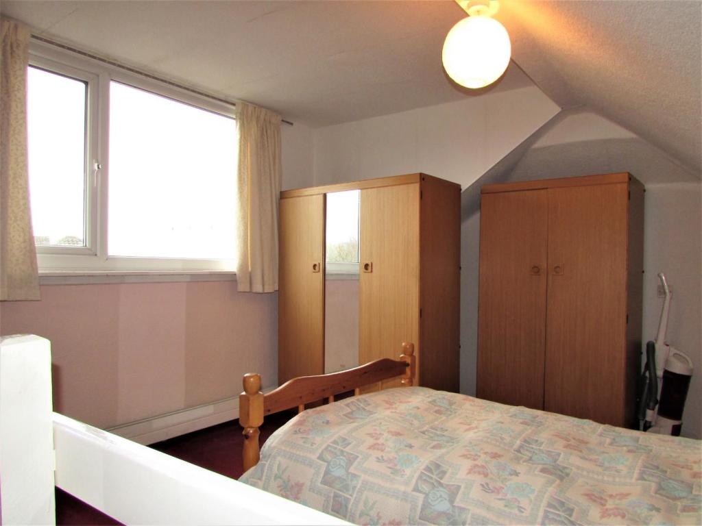 AlanAve85bed3.JPG