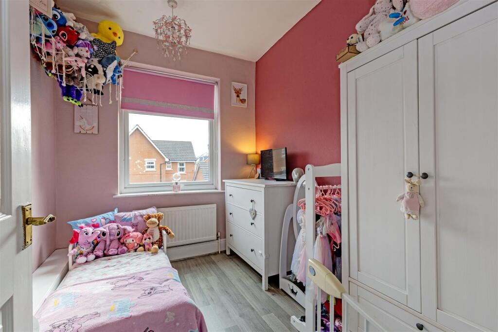Bedroom 3-1.jpg