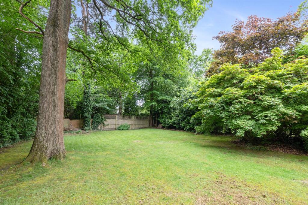 Warren Drive, Tudor House-028.jpg