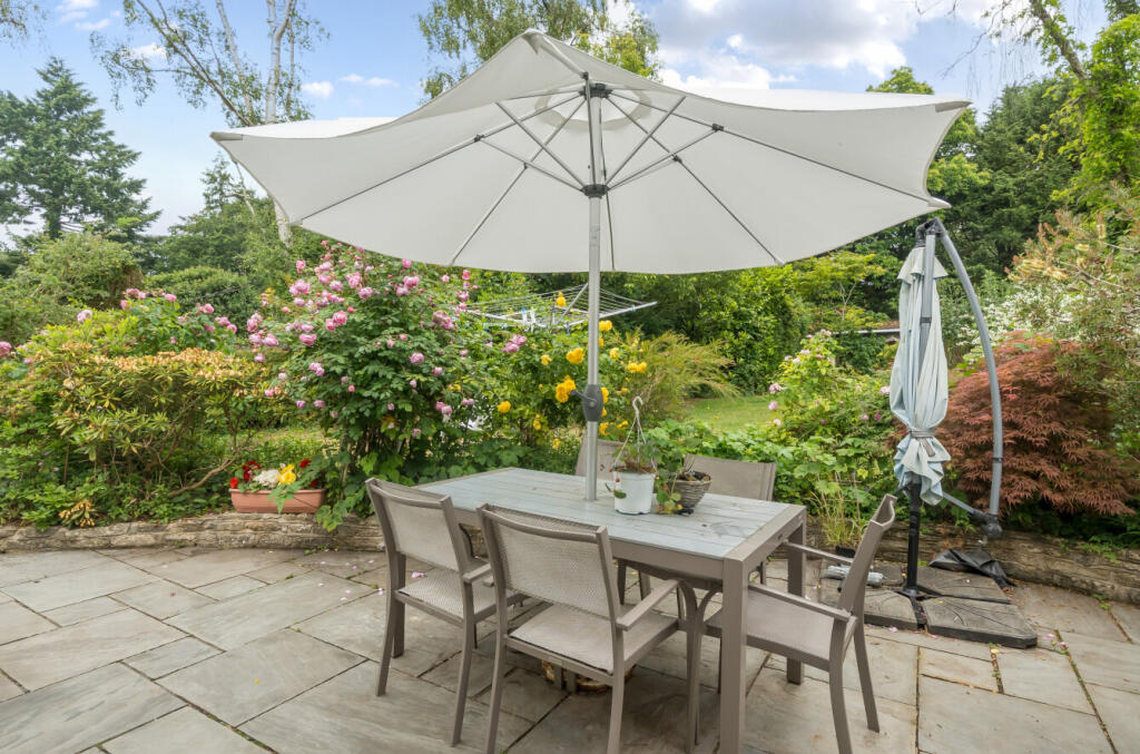 1305290-10-6846d4...