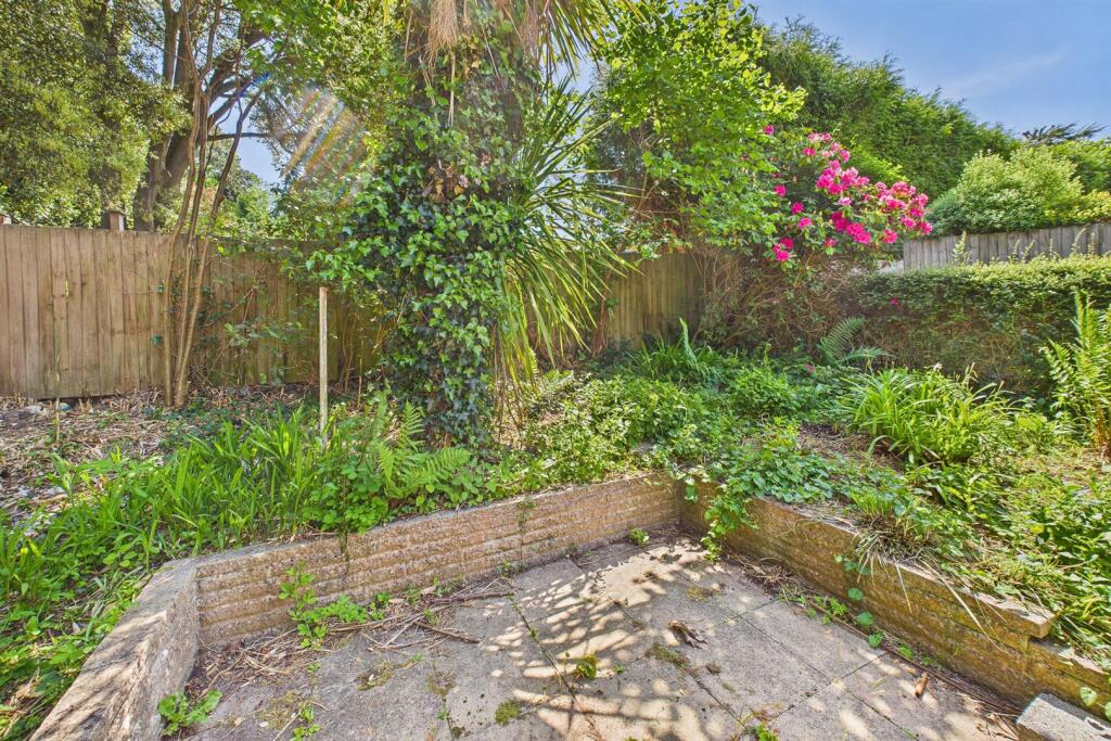 10 Sanctuary Gardens, Sneyd Park, Bristol BS9 1QR 