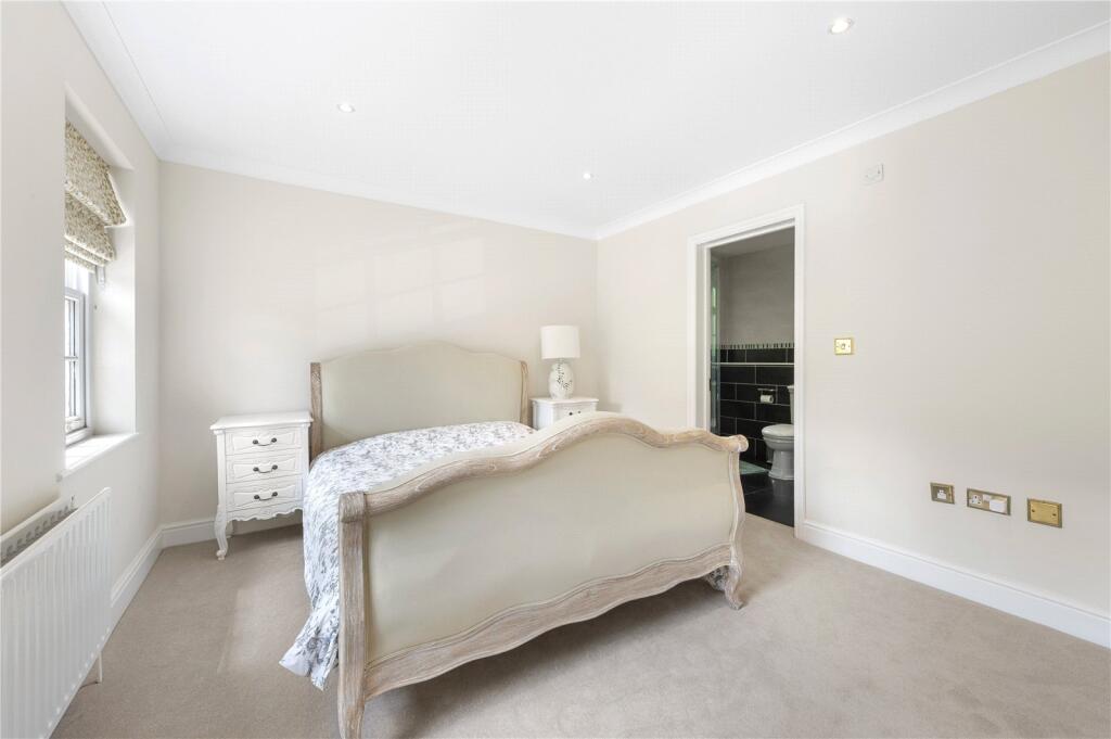 Front Bedrom