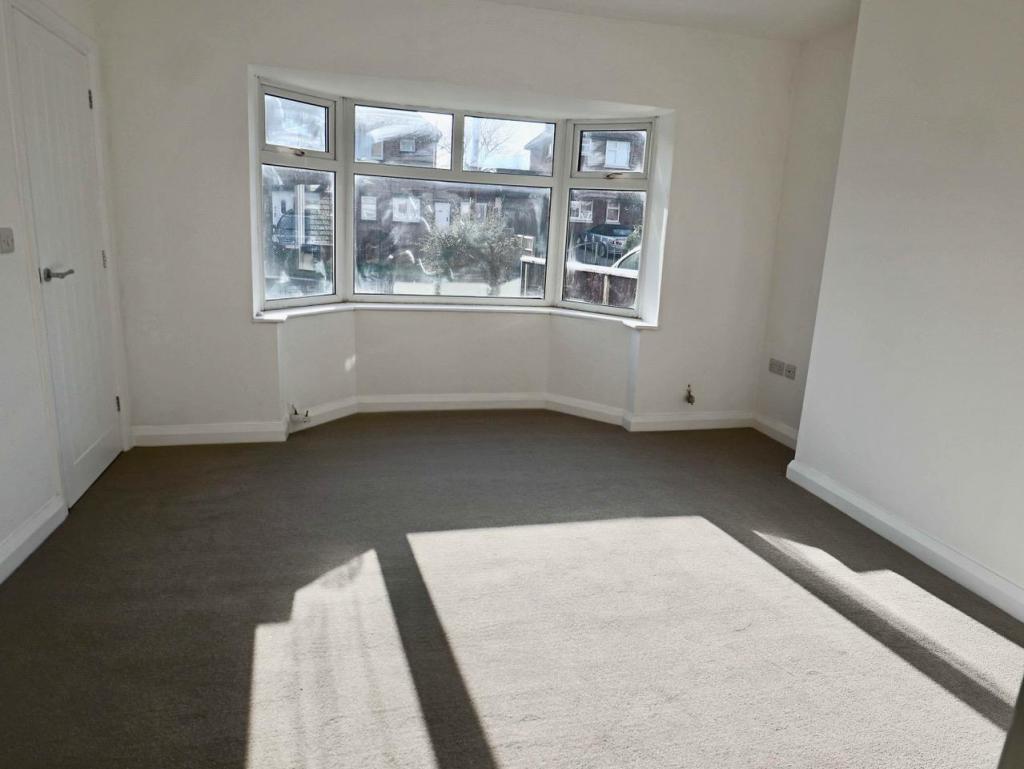 lounge1.jpg