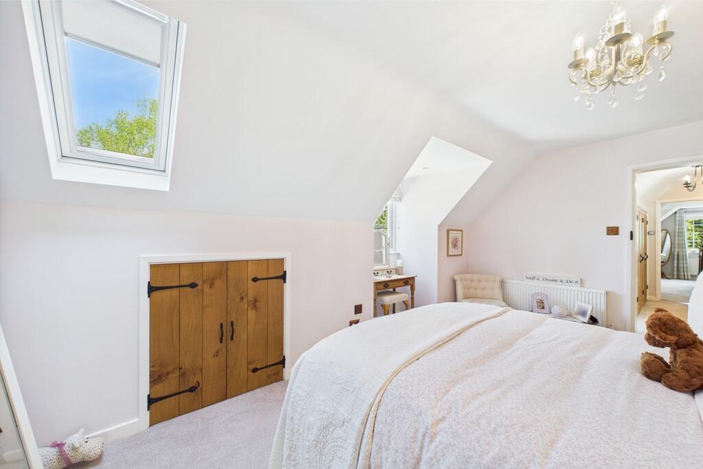 CAM01689G0-PR0465...