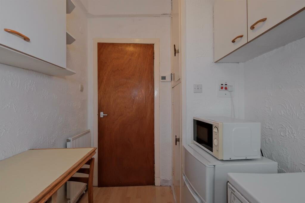 026-140 Waverley Drive Wishaw, ML2 7DW.jpg