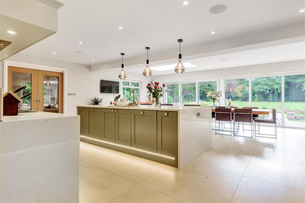 Open-Plan Kitchen/Family/Dining Room