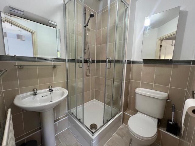 En-suite Bathroom