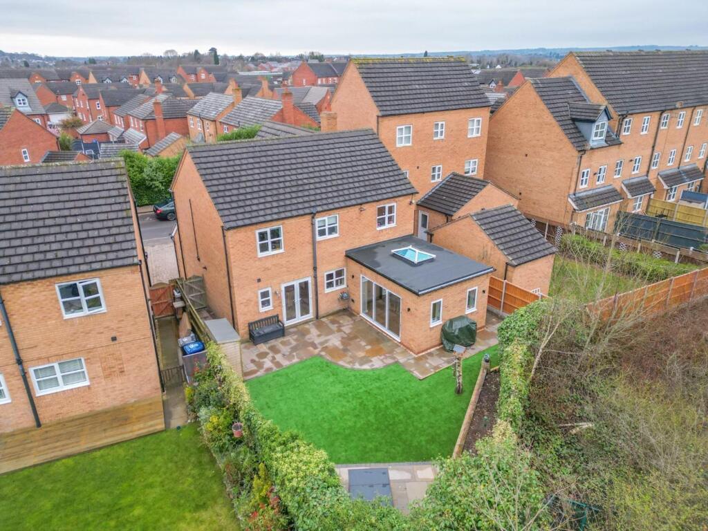 Lowes Drive - Image-5.jpg