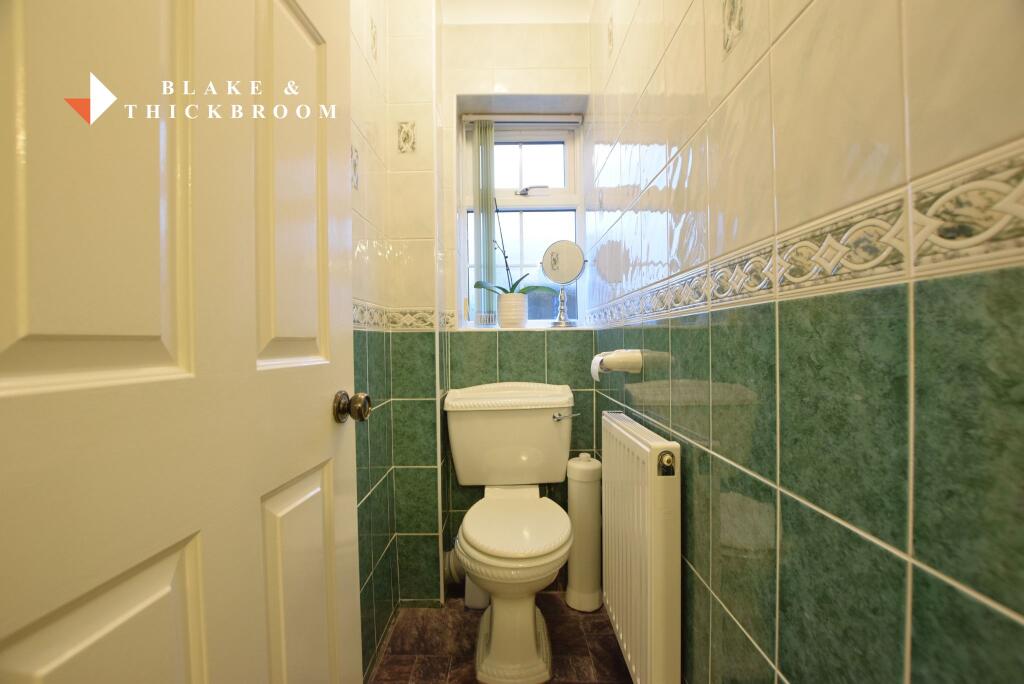 SEPARATE WC