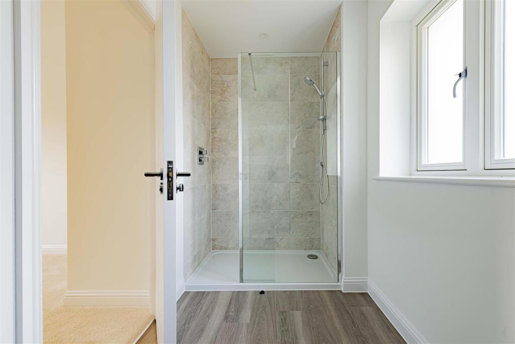 L J Imaging (Plot 16)-7.jpg