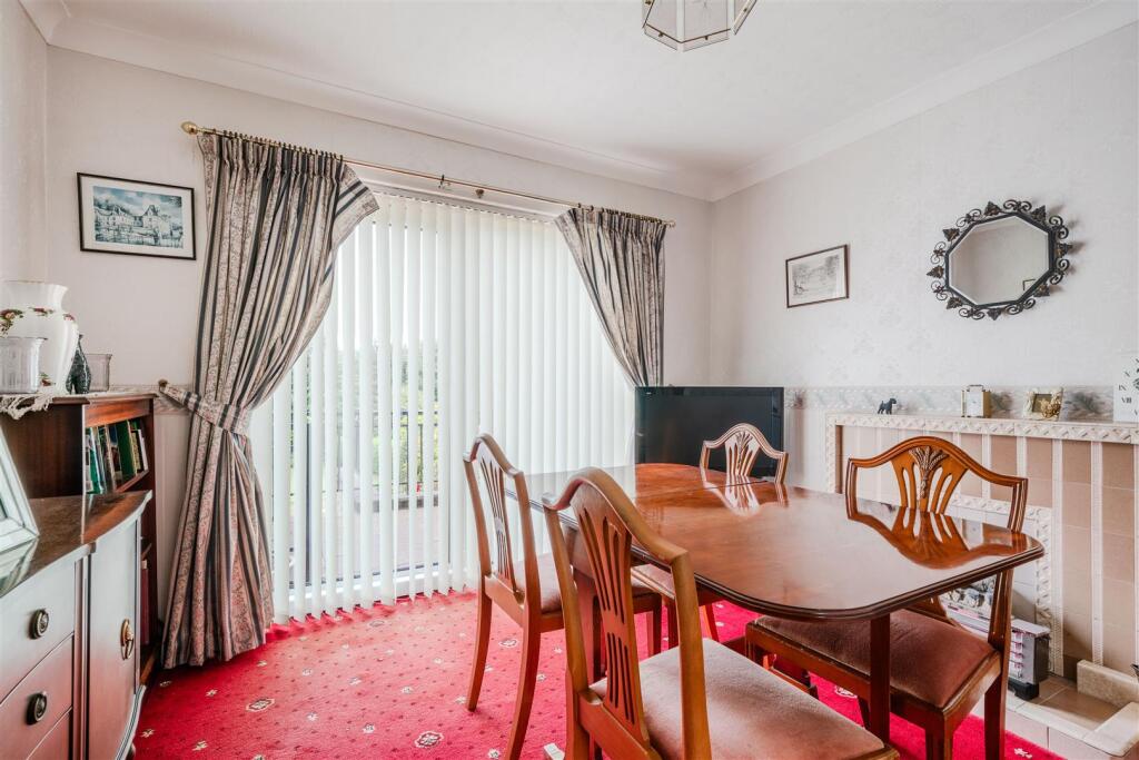Dining Room-2.jpg