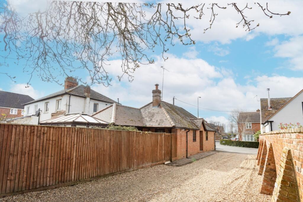 Lrg_21a Southern Road 0035