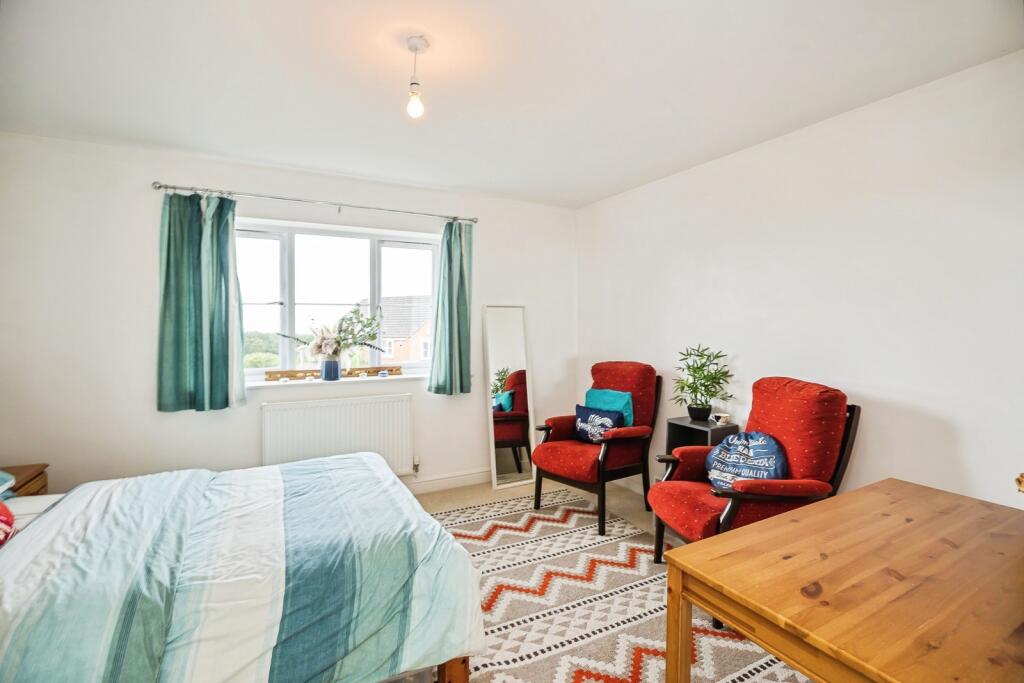 Bedroom/ Living Room