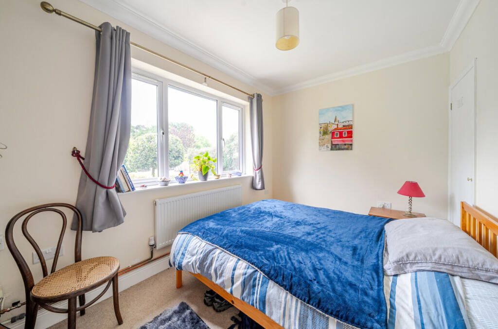 1296841-8-682f16c...