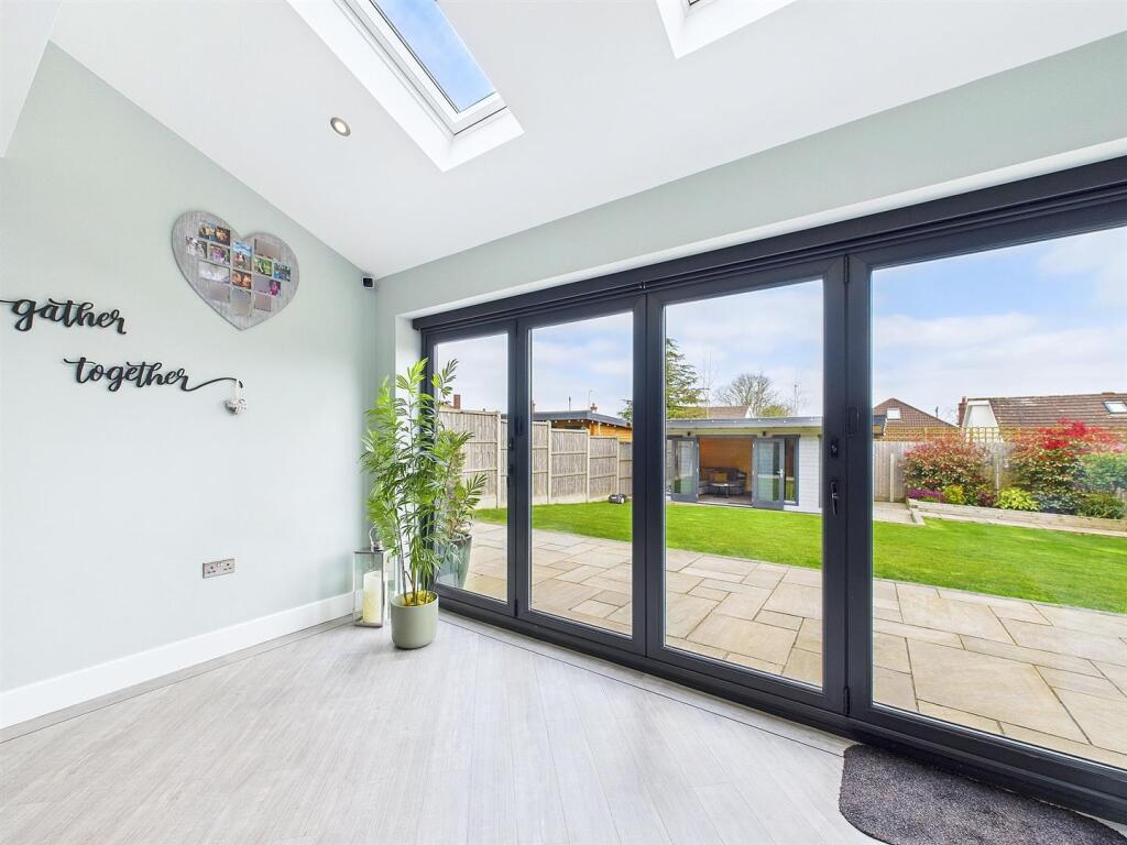Open Plan Kitchen/Living/Dining Area