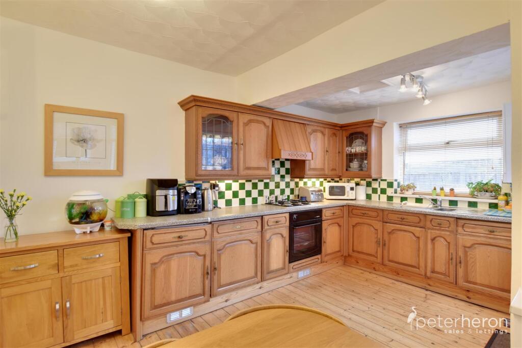 Dining Kitchen