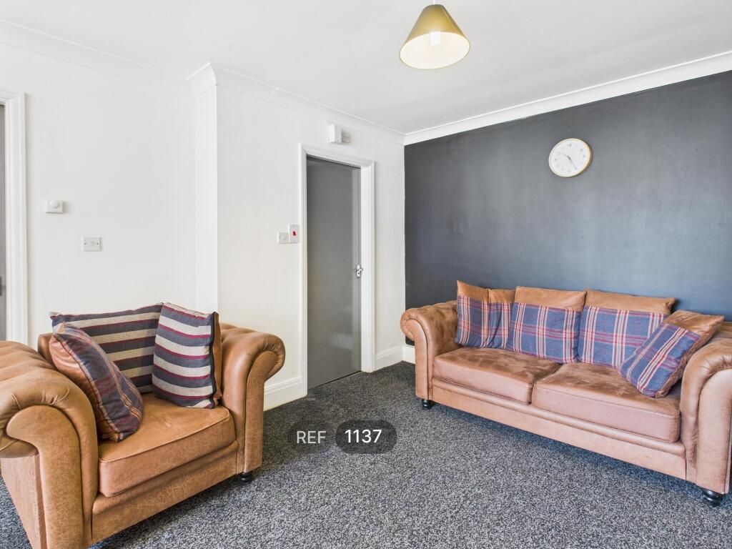 Kitchen / Living area