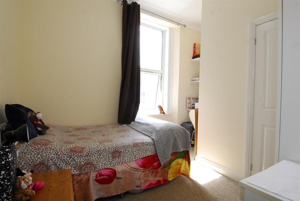 42FurzehillRd016.JPG