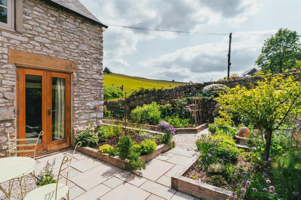 Exterior and Gardens