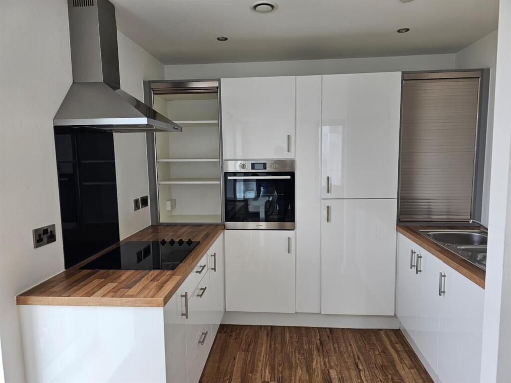 Kitchen 2