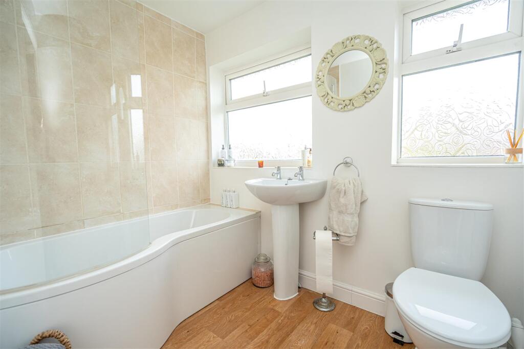 10 Grange Park (35).jpg