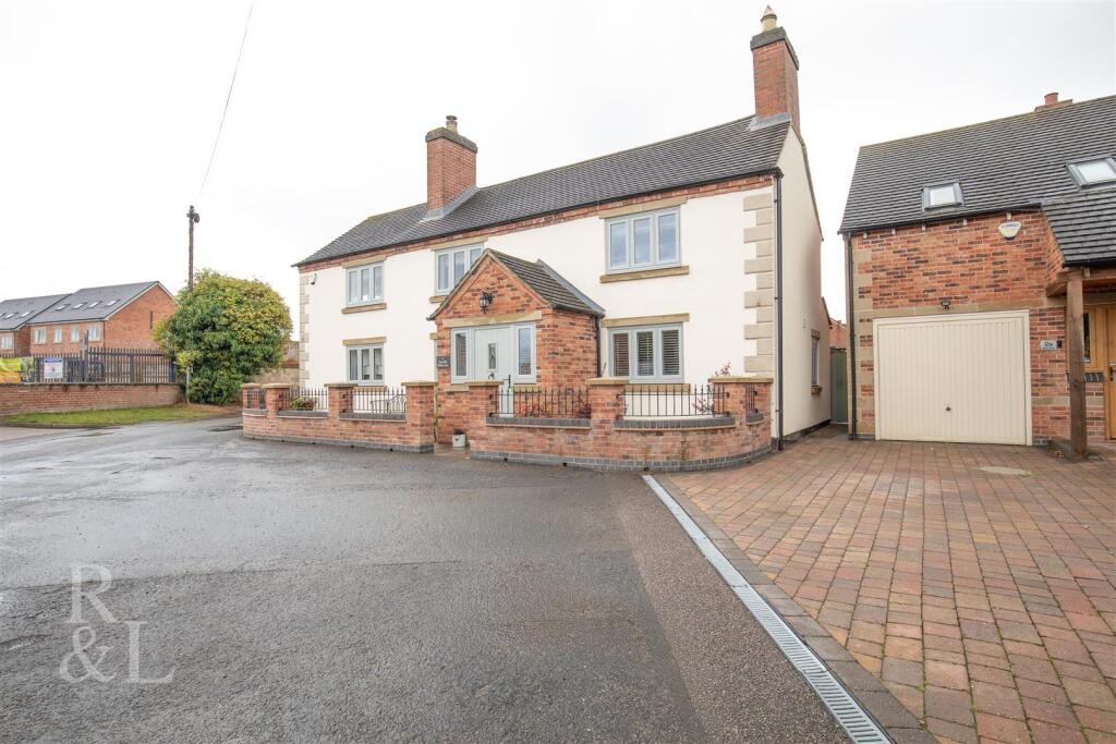 2 Mount Road (76).jpg