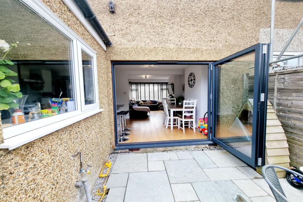 FURTHER PAVED PATIO AREA: