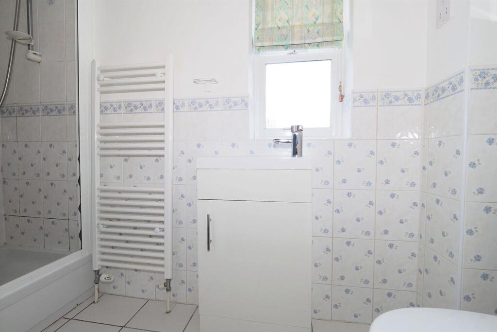 En suite shower room