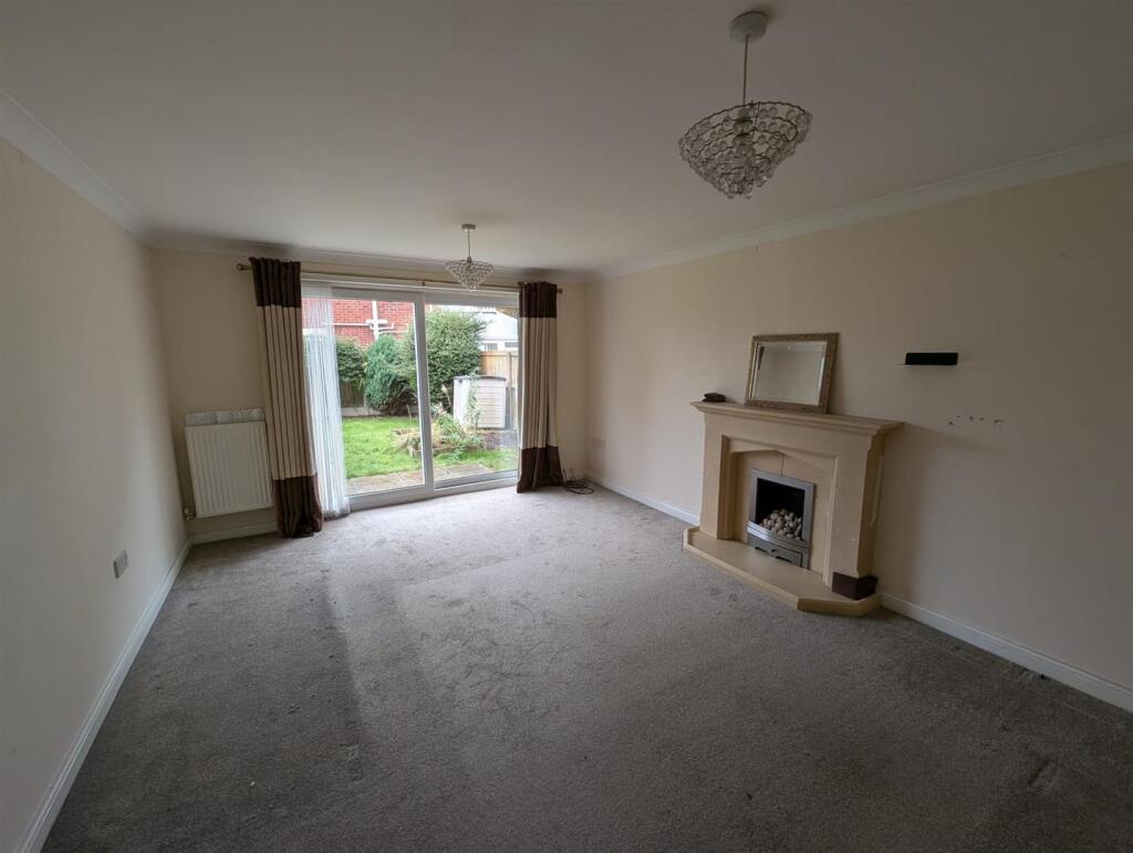 WhatsApp Image 2024-10-08 at 12.59.46_b89d3cf0.jpg