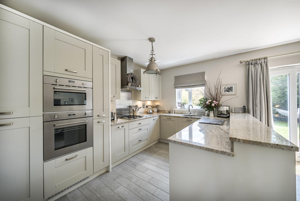 131213111685951b3f3e4d