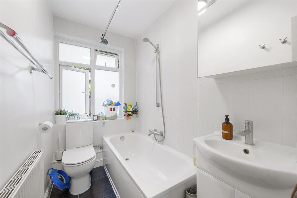 3 Brockham Close,7.jpg