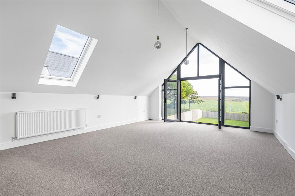 Vaulted Ceiling &amp; View