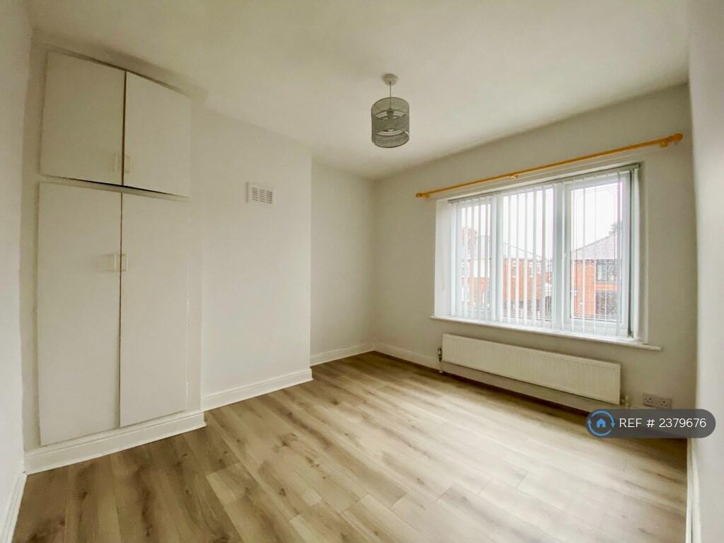 2nd Bedroom