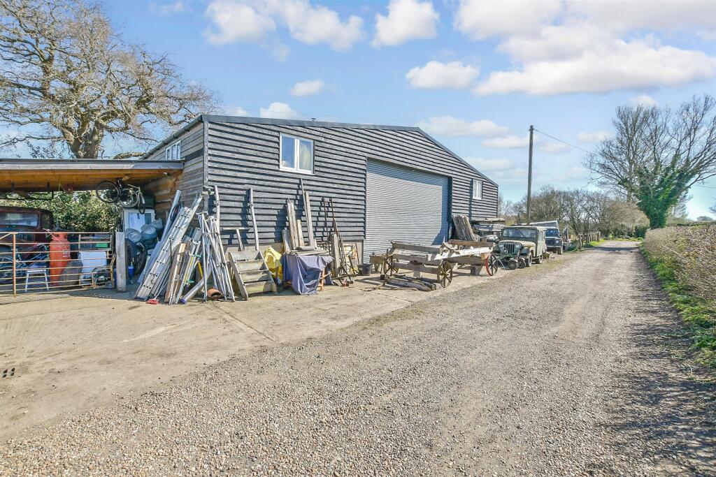 Workshop/Outbuildings
