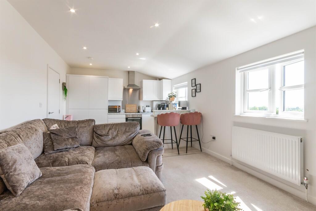 Kitchen / Living Room