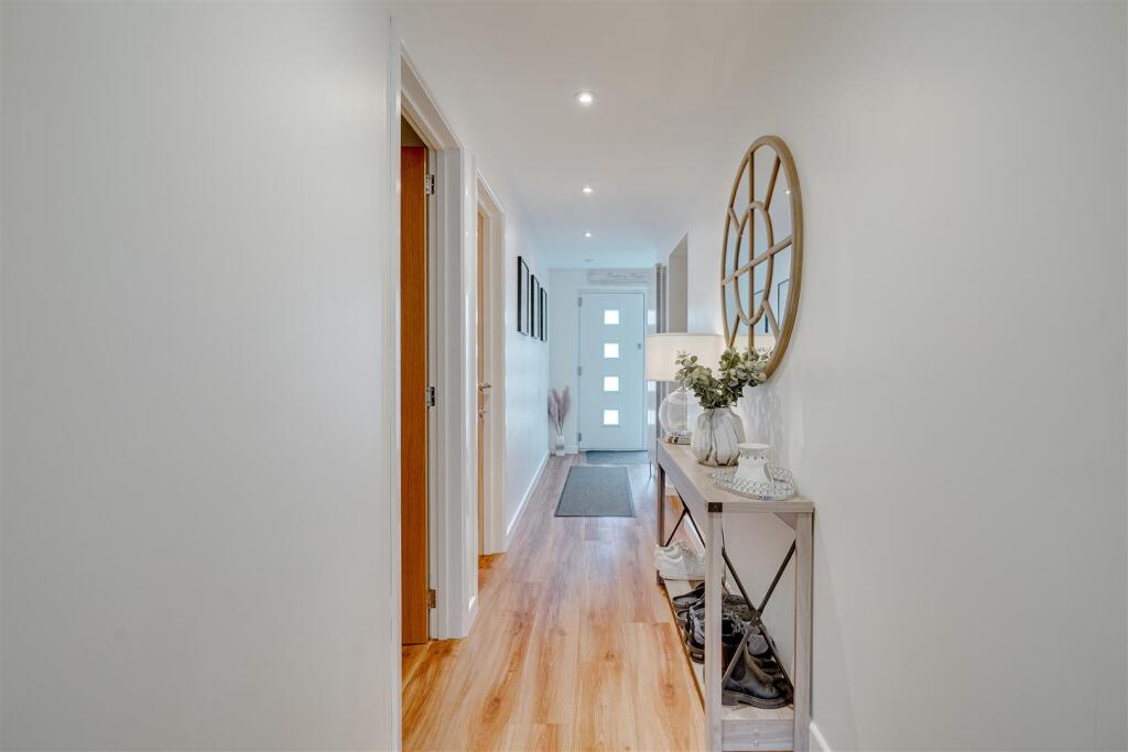 40 Church Mdw, Barton Mills,--17.jpg